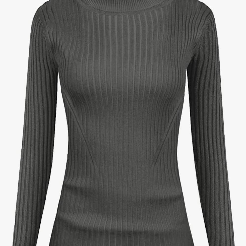 Gray Turtle Neck - image 3